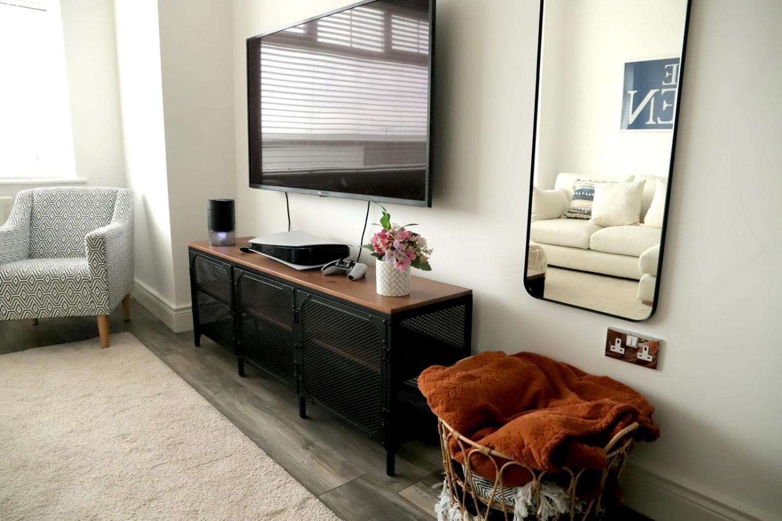 The Padora Apartment Portrush Extérieur photo