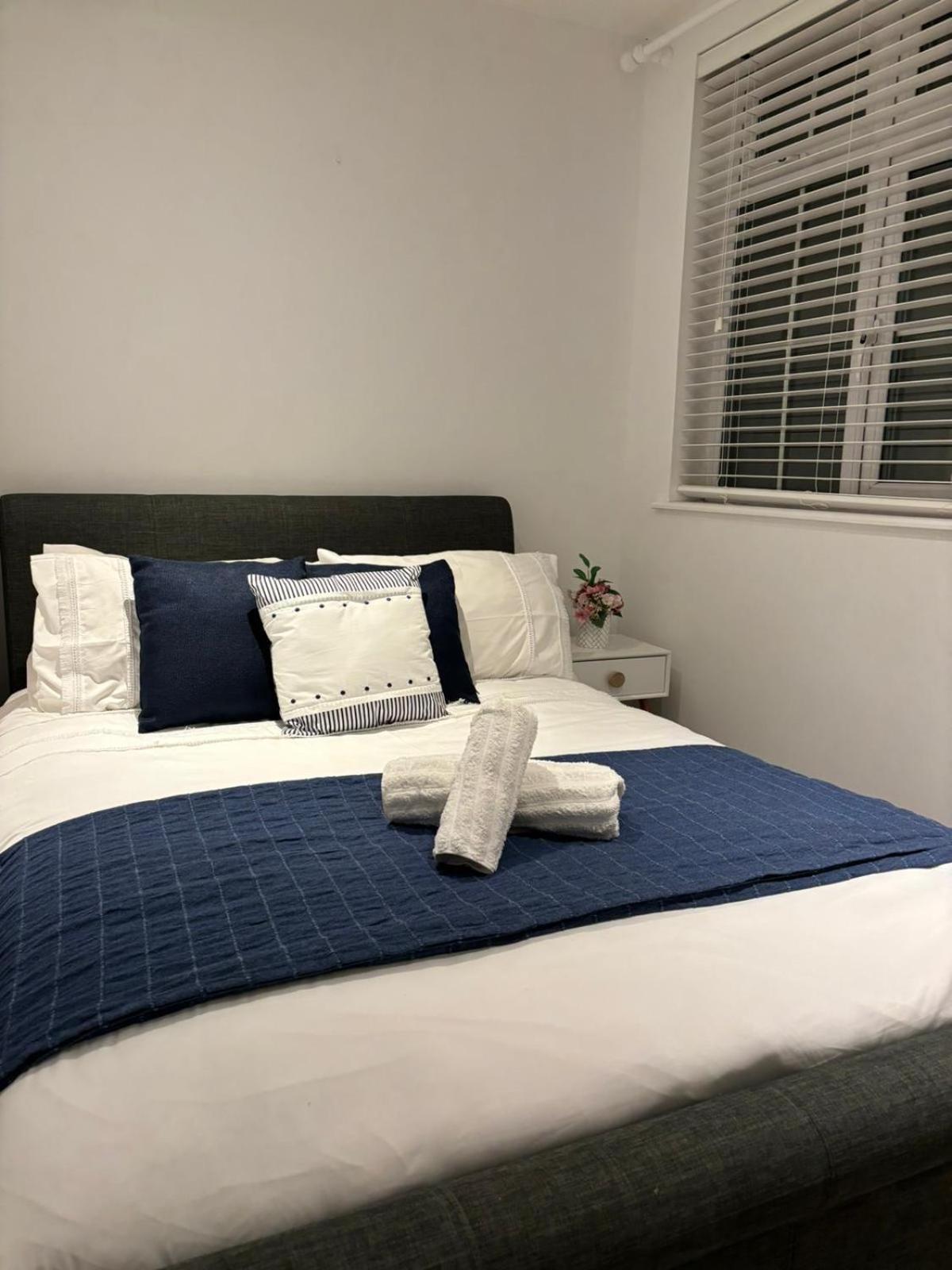 The Padora Apartment Portrush Extérieur photo